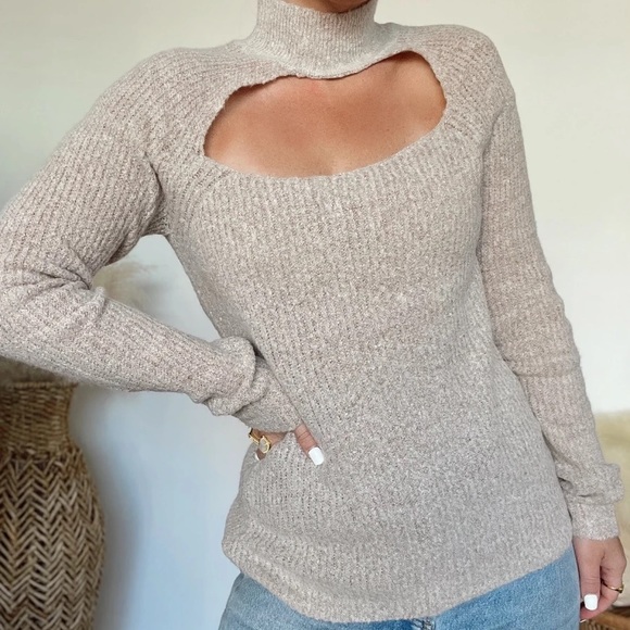 Beige Knit Cut Out Sweater - New - Picture 2 of 5